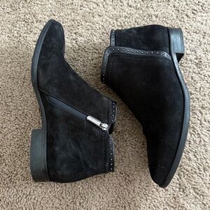 Italeau Miralda Suede Leather Ankle Boots Zip Up Made Italy Black Sz 37.5 Women
